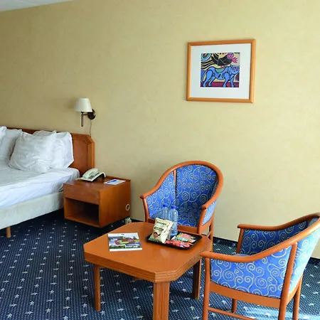 Fletcher Carlton Hotel 4*