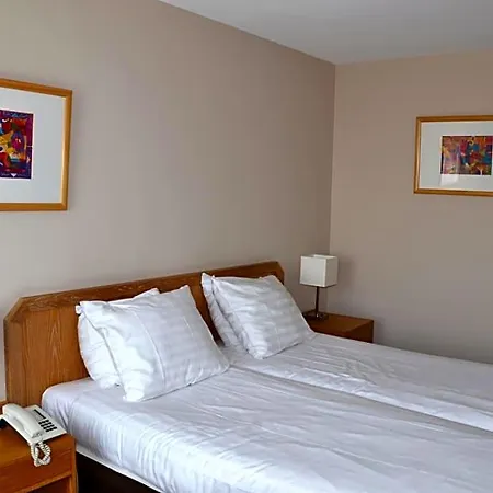Hotel Fletcher Carlton 4*