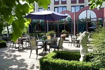 Fletcher Hotel Restaurant Carlton Hotel 4*