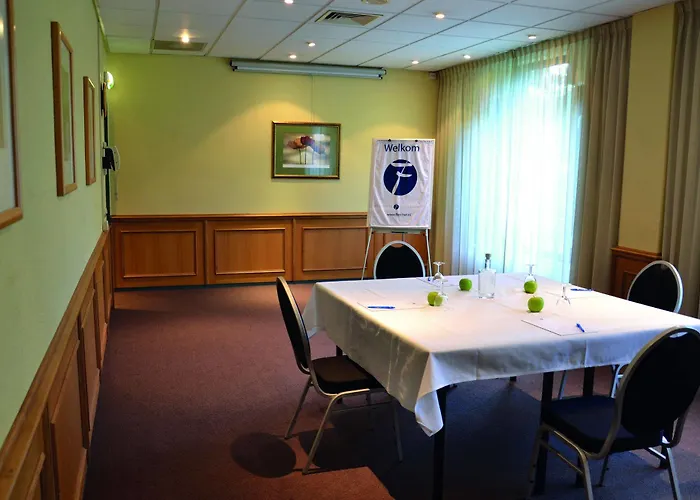 Fletcher Hotel Restaurant Carlton 4*