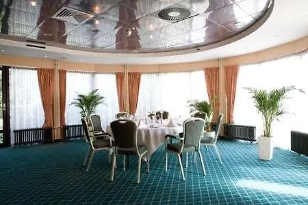 Fletcher Hotel Restaurant Carlton Hotel 4*