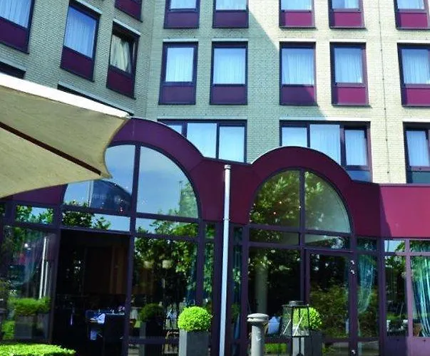 Fletcher Carlton Hotel