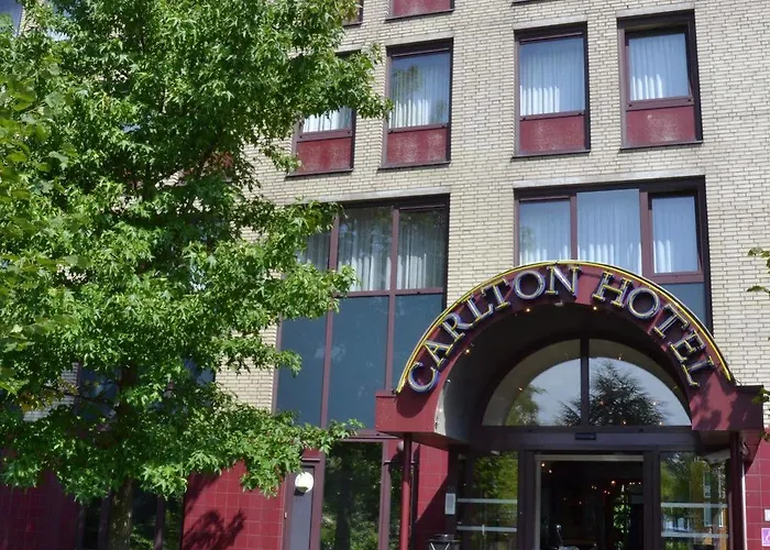 Fletcher Carlton نالدفايك